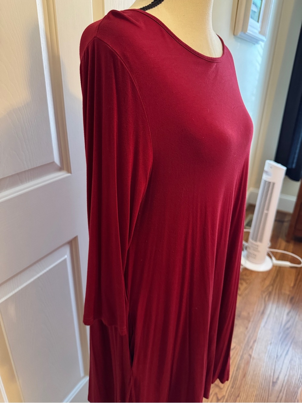 Yelete Burgundy 3/4 inch Sleeve Knee Length Dress - Picture 2 of 8